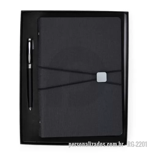 Kit executivo personalizado - Kit executivo: caneta metálica 1.0mm preta e caderno fichário ~96 folhas removíveis, 6 anéis, capa dura em couro sintético.