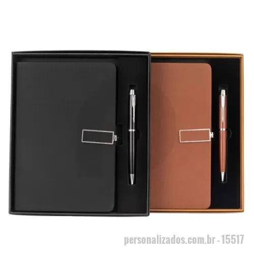 Kit executivo personalizado - Kit executivo composto por dois itens: uma caderneta e uma caneta. A caderneta possui capa dura em couro sintético texturizado com fecho magético e alça metálica com detalhe em couro sintético, marca-páginas em fita de cetim e aproximadamente 120 folhas marfim pautadas. A caneta metálica conta com clipe, acionamento por rotação e carga esferográfica preta de 1,0mm. Acompanha caixa em papelão com berço removível em espuma para acomodação da caneta.