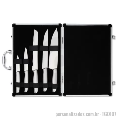 Kit faca personalizado - Kit facas 5 peças em aço iniox com diferentes tamanhos, acompanha uma maleta de alumínio texturizado com interior revestido em veludo e duas travas que garantem maior segurança.