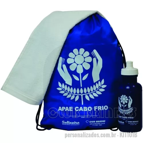 Kit fitness personalizado - Kit composto por mochila saco em nylon, squeeze plástico 500 ml e toalha fitness. Disponível em várias cores. Gravação da logomarca em 1 cor já inclusa.  Tamanho: Mochila Saco - Aprox. 41 cm X 32 cm.