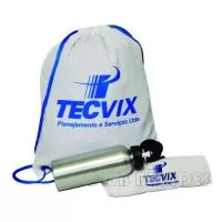 Kit Fitness composto por Mochila Saco em Nylon Amassado, Squeeze de Metal 500 ml e Toalha Fitness. Disponível em várias cores. Gravação da logomarca em 1 cor já inclusa.  Tamanho: Mochila Saco - Aprox. 41 X 32 cm.