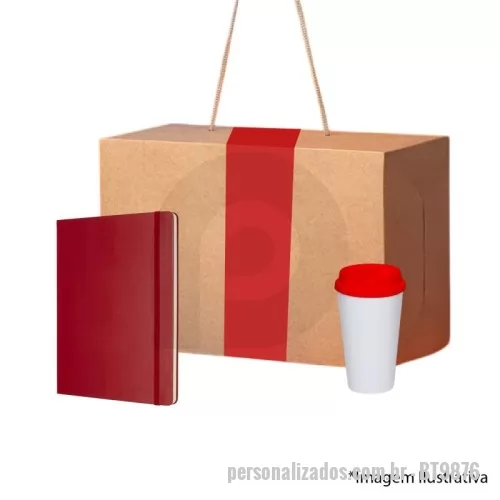 Kit personalizado - 01 Caixa Maleta Personalizada com Tag Adesiva de Final de Ano com alça; Tamanho: 30x20x10. 01 Copo Coffee 350ml Personalizado com mensagem criativa; Personalização 01 cor. 01 Caderneta tipo “Moleskine” Personalizado com layout de motivação. 