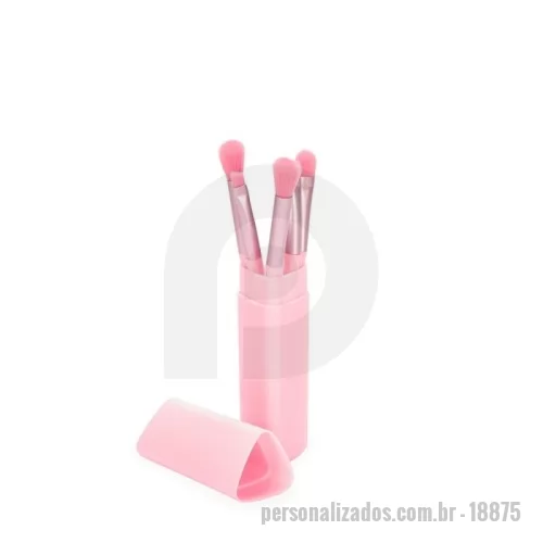 Kit pincel para maquiagem personalizado - Com cinco pincéis cuidadosamente selecionados, este kit proporciona versatilidade e praticidade para criar uma maquiagem impecável na área dos olhos e deixar aquele sombreado perfeito.
