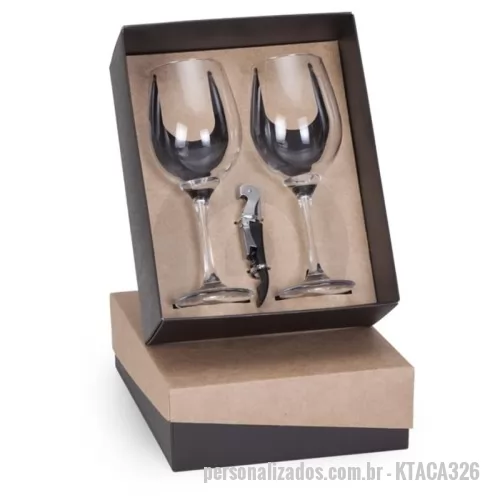 Kit taça personalizado - Kit taça Personalizado - KTACA326 - Kit em caixa de papel kraft. 2 taças de vinho de 350ml e um abridor de vinho. 1 cor de gravação - 182357 - Kit taça