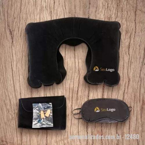 Kit viagem personalizado - Kit Viagem  12480 - Kit viagem com 3 peças, contém: travesseiro inflável(revestido de veludo), máscara para olhos de cetim(revestido com espuma) e um par de protetor auricular. Acompanha uma nécessaire de veludo para guardar o kit. Gravação digital.