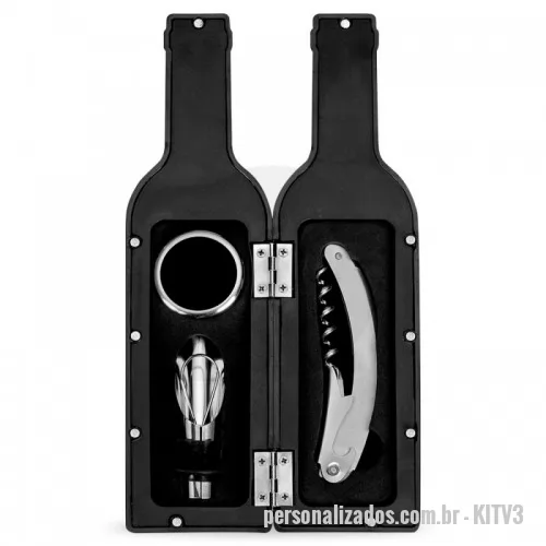 Kit vinho personalizado - Kit vinho formato garrafa com 3 peças: wine collar, bico condutor com tampa e saca rolhas metálico com lâmina de corte e abridor de garrafa. Estojo com fechamento imantado e área interna com berço de espuma.