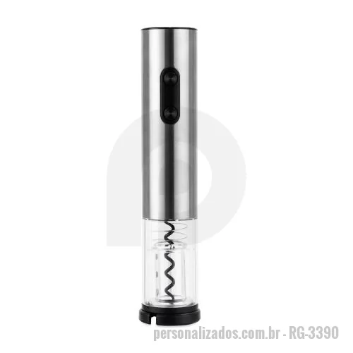 Kit vinho personalizado - Saca-rolhas elétrico com estrutura e broca em inox com protetor em plástico policarbonato (PC) e tampa protetora do compartimento de pilhas em plástico ABS. Possui iluminação em LED e painel de botões em plástico para funcionamento do mecanismo alime