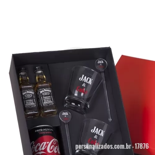 Kit whisky personalizado - 2 Whiskey Jack Daniel´s 50 ml 1 Coca Cola 350ml 2 Copos de vidro personalizados 216ml 2 Mexedores de acrilico 1 Caixa e berço corte e vinco em papel cartão 28x22x10cm / peso 1.040g