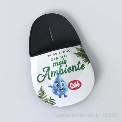 Lixeira para automóvel personalizada - A lixocar personalizada em isoflex é uma novidade no mercado de lixeira para carro por conta de seu design compacto mas sem perder a capacidade e qualidade. É um brinde que possui baixo custo e alta qualidade. Ela se difere das outras lixeiras de carro existentes no mercado como as em TNT por não ser descartável, possuindo uma grande durabilidade garantindo que o produto será utilizado por bastante tempo pelo cliente. Um dos fator que priorizamos é o fato de um produto como a lixocar em isoflex personalizada ajuda o meio ambiente, pois todo o lixo gerado no carro será armazenado em um item reutilizável e de fácil limpeza para depois ser descartado corretamente em local adequado.