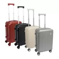 Pensada para tornar as viagens mais práticas e confortáveis, esta mala combina estrutura resistente com design exclusivo e espaço para personalização. Leve e ideal para acompanhar suas viagens, ela conta com espaço interno com divisória, que contém bolso em tela e outro espaço com cinta compressora para manter tudo no lugar. Além disso, conta com 4 apoios laterais para descanso e 4 rodas com giro 360°, oferecendo facilidade de locomoção em qualquer direção. Seu puxador ergonômico ajustável, alça de mão e cadeado TSA garantem máxima proteção e mobilidade. A escolha perfeita para quem busca uma mala espaçosa, fácil de manusear e proporciona praticidade e segurança durante as viagens.