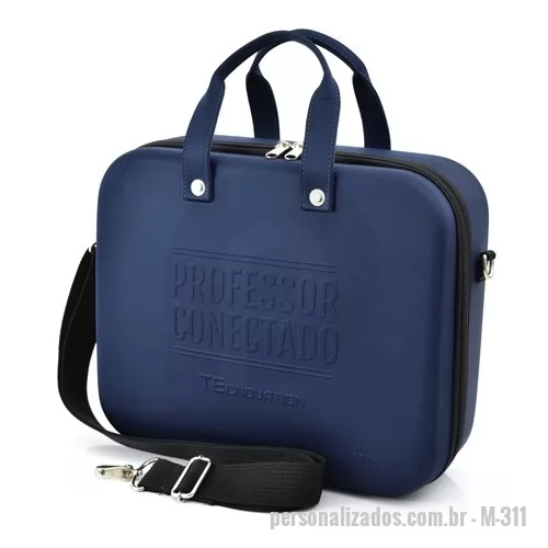 Maleta personalizada - Maleta Case confeccionada em E.V.A termomoldado em helanca proporcionando um item resistente para proteger medicamentos, estetoscópio, documentos e demais itens médicos nele armazenados. Possui alça curta firme e longa removível para facilitar o transporte; fechamento por zíper e revestimento interno.  Perfeito para montar kits e embalagens especiais em ações promocionais garantindo um item funcional e de praticidade. Sua logomarca será estrategicamente aplicada de maneira muito sutil, mas efetiva para combinar com o estilo sofisticado deste produto personalizado.