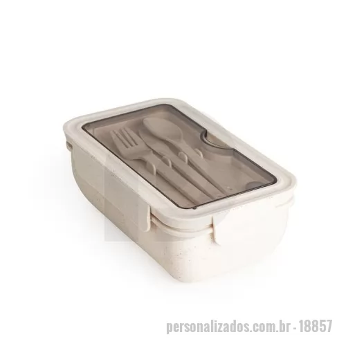 Marmita personalizada - Prática e completa, esta marmita feita em palha de trigo e polipropileno atóxico, livre de BPA e com capacidade de 900ml, possui tampa hermética que evita vazamentos e mantém os alimentos frescos por mais tempo e prontos para consumo. Com 2 divisórias internas, ela facilita a organização das refeições, separando cada item sem misturar os sabores. Na parte superior da tampa, você encontra um compartimento plástico onde ficam os talheres: garfo, faca e colher. Perfeita para levar refeições completas com facilidade e organização.