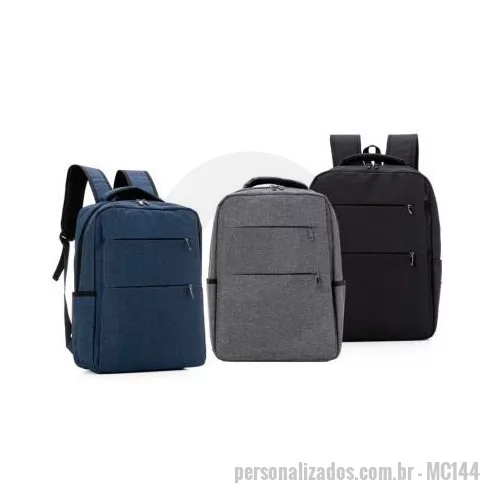 Mochila para notebook personalizada - Mochila para Notebook em tecido poliéster. Parte externa: 3 Bolsos frontais com ziper; 2 Bolsos laterais; Alça de mão e ombro acolchoadas. Parte interna: Compartimento acolchoado p/ notebook de 39x28cm. Tamanho total do Notebook - 17¨