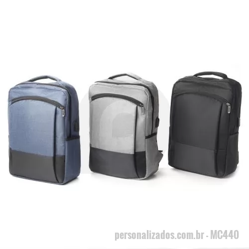 Mochila para notebook personalizada - Mochila para notebook 15.6 em poliéster com Conector USB e engate para mala de viagem 49x32x18cm