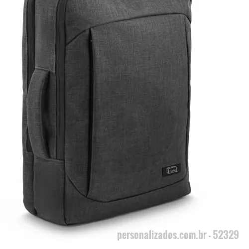 Mochila para notebook personalizada - Mochila híbrida (2 em 1) em 600D com 2 modos de transporte. Possui um modo mochila, com parte posterior e alças almofadadas com mecanismo que permite ocultá-las. Também pode ser utilizada em modo pasta, com uma pega de mão reforçada e confortável. Contém 2 compartimentos principais: 1 com bolso para notebook até 15,6