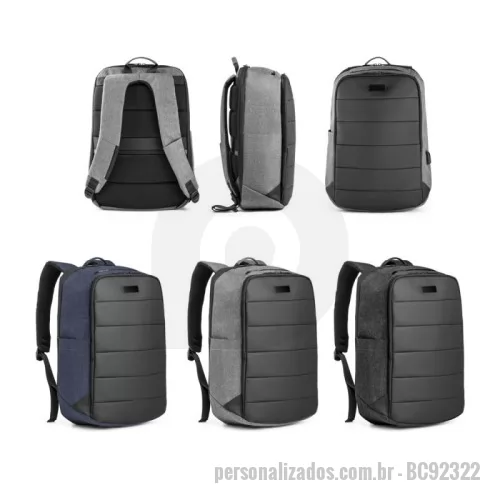Mochila para notebook personalizada - Mochila para notebook em 300D de alta densidade com 2 compartimentos principais. O compartimento posterior tem 2 divisórias almofadadas para notebook até 17'' e tablet até 9,7''. Tem ainda mais 2 bolsos nas alças (1 com zíper), bolso oculto nas costas da mochila com zíper, bolso no topo com zíper e bolsos laterais com elástico no topo. Contém ainda tira de transporte para trolley e alças e parte posterior almofadadas. Placa metálica removível com imã, para fácil gravação. Capacidade até 21 L. 310 x 480 x 130 mm