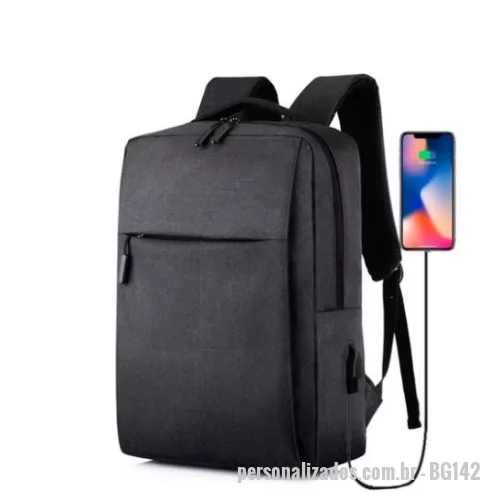 Mochila para notebook personalizada - Mochila para note book em poliéster 300D externo e 210D interno com capacidade de 20L. 2 divisórias externas, compartimento para o note book e divisórias internas, zíperes com puxador de borracha e carregador, de celular, alça almofadada.