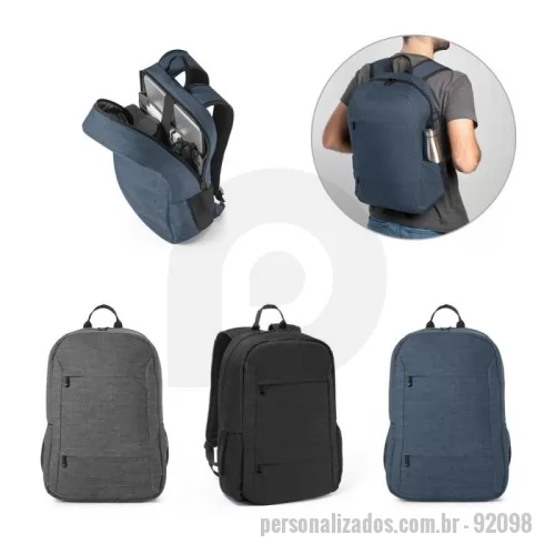 Mochila para notebook personalizada - Mochila para notebook portátil em 300D poliéster reciclado (100% rPET) e forro em 210D poliéster reciclado (100% rPET). Compartimento principal almofadado, com divisória principal para portátil até 15.6
