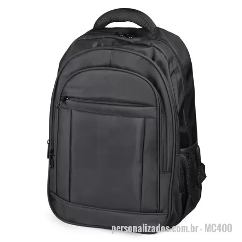 Mochila para notebook personalizada - Mochila para notebook em tecido Oxford 600D e interior em poliéster 210D. Parte externa: 3 Bolsos frontais com ziper; 2 Bolsos laterais; Alça de mão e ombro acolchoadas. Parte interna: Compartimento para notebook. Tamanho total do Notebook - 17