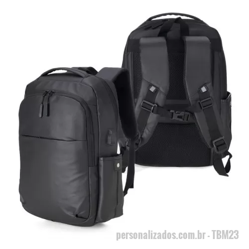 Mochila para notebook personalizada - Mochila em couro sintético 20 litros resistente à água com quatro compartimentos, sendo o principal com bolso para notebook até 14 e um exclusivo com proteção contra furto. Com divisórias internas para acessórios, a mochila possui bolsos laterais, suporte externo usb, duas alças de mãos, alça para encaixe em malas de viagem e área costada com revestimento espumado.