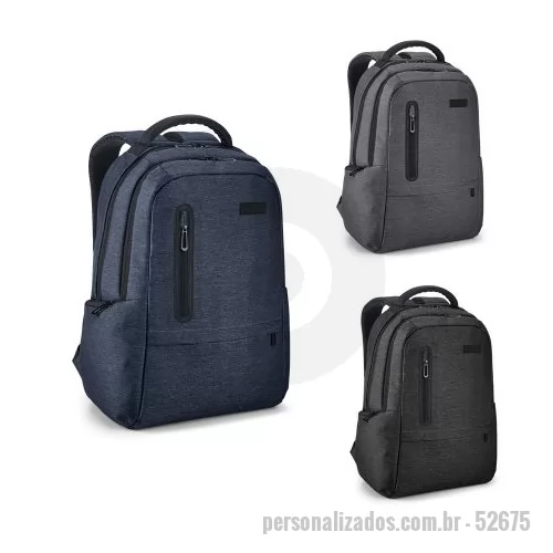 Mochila para notebook personalizada - Mochila para notebook em Nylon 2Tone impermeável com dois compartimentos. Interior forrado e almofadado. O compartimento posterior tem bolso interior com zíper e divisória almofadada para notebook até 17. O compartimento frontal tem diversos bolsos interiores. Mochila com 2 bolsos frontais e 2 bolsos laterais. Alças almofadadas. Parte posterior almofadada com sistema de apoio acolchoado para as costas e tira de transporte para trolley com bolso. Placa metálica removível com imã, para fácil gravação. Capacidade até 26 L. 310 x 470 x 200 mm  Caixa exterior (m): 0,640X0,520X0,350 Peso da caixa (Kg.): 11.300 Peso do Produto (g.): 999 Caixa Exterior (Un.): 10 Caixa interior (Un.): 1 NCMS: 4202.92.00 Packing individual: Polybag Packing após gravação: Sem polybag País de origem: China