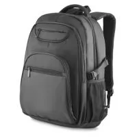 Mochila para notebook em tecido poliéster. Saída USB com cabo ligando ao interior da mochila. Excelente espaço interno.  Parte externa: Bolsos frontais com zíper reforçado. Dois bolsos laterais. Alça de mão e ombro acolchoadas.  Parte interna: Compartimento acolchoado p/ Notebook com alça p/ travamento, 34x24cm Tamanho total do Notebook - 15.6" Bolso p/ celular e carteira e canetas.