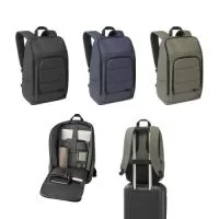 Mochila para notebook em 1680D e 300D. Compartimento com duas divisórias para notebook até 14