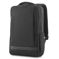 Mochila para notebook em tecido poliéster 600D com detalhe em PVC com interior em 210D.  Parte externa: Conector USB e áudio P2 na lateral, ligado ao interior da mochila via cabos. Bolso frontal com abertura na lateral. Bolso na lateral. Alça de ombro e mão acolchoadas. Encaixe p/ mala de viagem.  Parte interna: Compartimento acolchoado p/ notebook 40x28cm. Tamanho total do Notebook - 15.6" Três bolsos internos, porta tablet, celular e carteira.