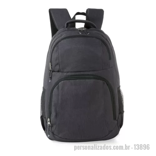 Mochila personalizada - Mochila de nylon com compartimento para notebook e detalhes neoprene. Possui compartimento grande com bolso interno; compartimento frontal superior, compartimento inferior com divisórias para canetas e documentos, dois bolsos laterais de tela(nylon). Zíperes com puxador plástico, alça de nylon e alças para costa ajustáveis revestidas com espuma.