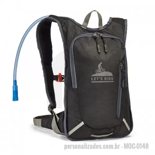 Mochila personalizada - Mochila esportiva. 420D. Compartimento principal forrado. Bolso frontal com zíper. Alças almofadadas. Reservatório de água: até 2 L. Elementos refletores. Mochila e reservatórios fornecidos separadamente. 265 x 410 x 55 mm