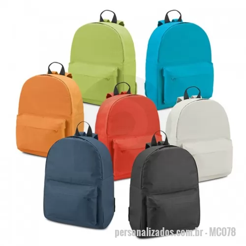 Mochila personalizada - Mochila 600D personalizada. Bolso frontal de grande dimensão. Parte posterior e alças almofadadas. Ótima opção para brindes promocionais.
