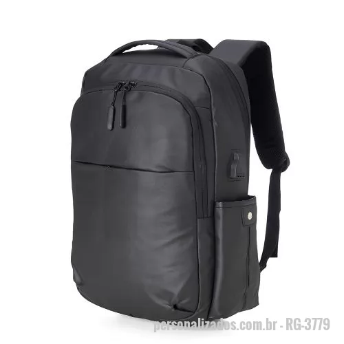 Mochila personalizada - Mochila em couro sintético 20 litros resistente à água com quatro compartimentos, sendo o principal com bolso para notebook até 14 polegadas e um exclusivo com proteção contra furto. Com divisórias internas para acessórios, a mochila possui bolsos la