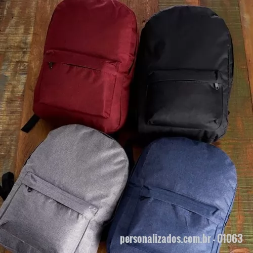 Mochila personalizada - Mochila de nylon 17 litros com dois compartimentos, sendo o principal com bolso raso para notebook 14.