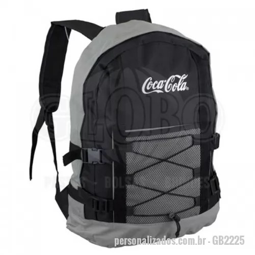 Mochila personalizada - Mochila para notebook personalizada. 600D de alta densidade. Compartimento com divisória almofadada para notebook até 15.6''. Interior forrado e almofadado. Com 2 bolsos frontais. Parte posterior e alças almofadadas. 295 x 390 x 100 mm