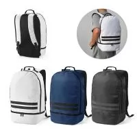 Mochila em 290T poliéster reciclado 100% rPET, em sarja com forro em 210D poliéster reciclado (100% rPET). Contém 1 compartimento principal e 1 compartimento inferior ideal para guardar sapatos. Mochila totalmente forrada com costas e alças almofadad