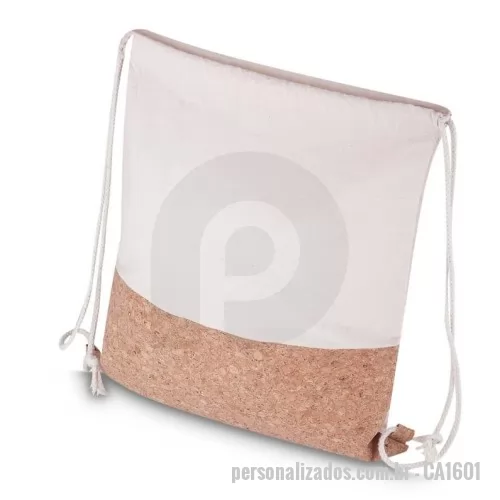 Mochila saco personalizada - Mochila saco em algodão cru com detalhe em cortiça, alça dupla para colocar nas costas.