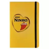 Com um design agradável e de grande utilidade, o moleskine agrada todos os públicos. Material 100% personalizado. Tamanho 9x14 ou 14x21 cm. Capa dura impressa em 4 cores. Miolo possui 80 folhas com ou sem personalização no papel off set ou pólen. Elástico para fechamento e fitilho.