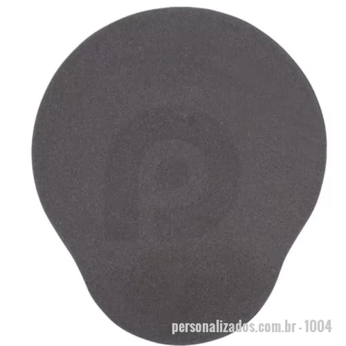 Mouse pad personalizado - Mouse Pad ergonomico preto ideal para deixar a rotina diaria mais confortavél, Feito em Neoprene, que proporciona fácil deslizar do mouse sobre ele, também conta com um apoio de espuma para o punho que ajuda a prevenir possíveis lesões por esforço repetitivo ao longo de uma rotina prolongada.