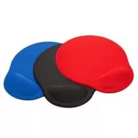 Mouse pad ergonômico em Neoprene, apoio de espuma ergonômica para o punho e base com textura antiderrapante.  Largura: 20 cm Comprimento: 23,3 cm