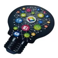 Material 100 personalizado%, produto nacional com altíssima qualidade. Garantia de funcionamento em mouse óptico ou a laser. Base em PVC impressa em 4 cores com laminação anti reflexo. 