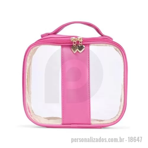 Nécessaire personalizado - Necessaire impermeável de PVC e PU tamanho M, parte interna com revestimento em tecido, possui alça superior para as mãos, e detalhe dourado em formato de coração no zíper.
