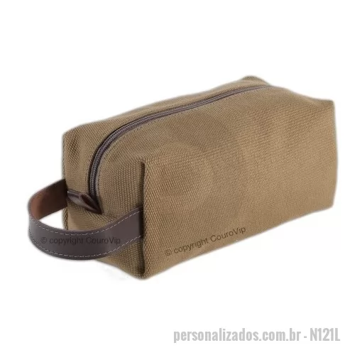 Nécessaire personalizado - Necessaire em Lona Detalhes em Montana Alça de mão Forro em Suede Etiqueta com gravação baixo relevo Diversas cores