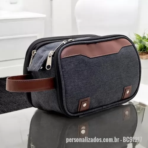 Nécessaire personalizado - NÉCESSAIRE EM NYLON MESCLA  MEDIDA 24X15X12CM COM 3 COMPARTIMENTOS. FECHAMENTO EM ZÍPER, ALÇA DE MÃO NO COURO SINTÉTICO.