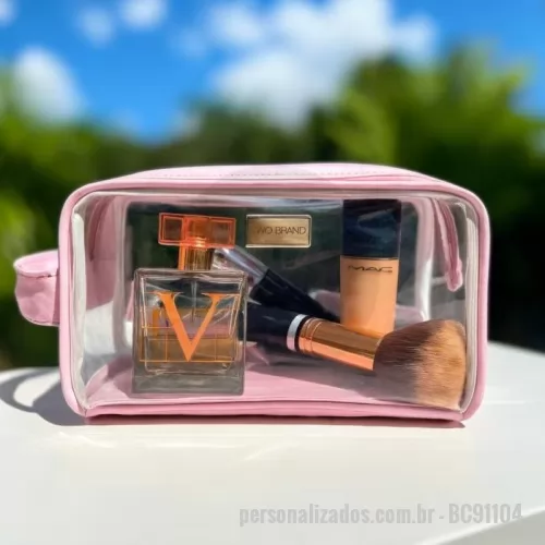 Nécessaire personalizado - NÉCESSAIRE 25×12×10 CRISTAL 050  ACABAMENTO EM PRADA ROSA BEBÊ NO MESMO  ALÇA DE MÃO 21CM  COM ACABEAMENTO INTERNA EM GORGURÃO