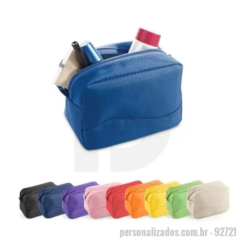 Nécessaire personalizado - Bolsa multiusos em microfibra com zíper. 130 x 90 x 65 mm  Caixa exterior (m): 0,430X0,410X0,320 Peso da caixa (Kg.): 13.700 Peso do Produto (g.): 28 Caixa Exterior (Un.): 400 Caixa interior (Un.): 100 NCMS: 4202.92.00 Packing após gravação: Sem polybag País de origem: China