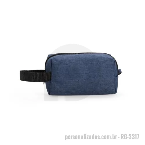 Nécessaire personalizado - Nécessaire em Poliéster mesclado com PVC resistente à água, fechamento em zíper, alça lateral em nylon.