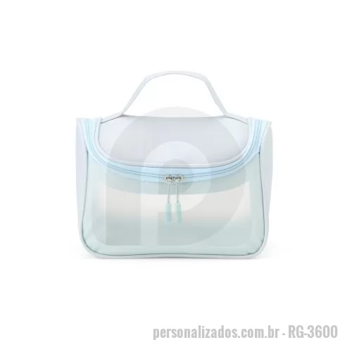 Nécessaire personalizado - Nécessaire em PU com abertura ampla, visor translúcido, alça para transporte. Bolso interno e cabide plástico.