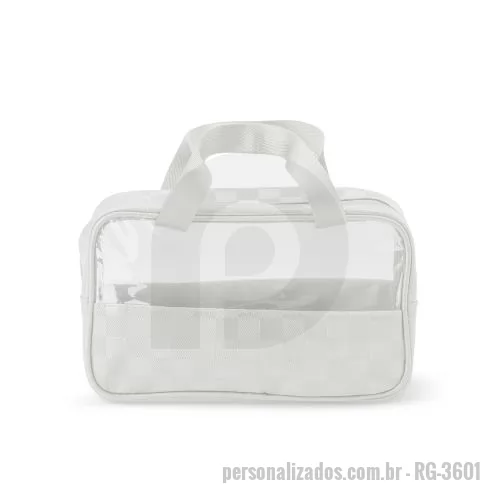 Nécessaire personalizado - Nécessaire em PVC e couro sintético impermeável, formato xadrez, fechamento em zíper, visor transparente, duas alças em nylon.