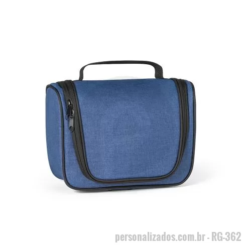 Nécessaire personalizado - Bolsa de cosméticos em 600D de alta densidade. Compartimento principal com zíper duplo e revestimento interior em 210D. Vários bolsos interiores e gancho no topo.