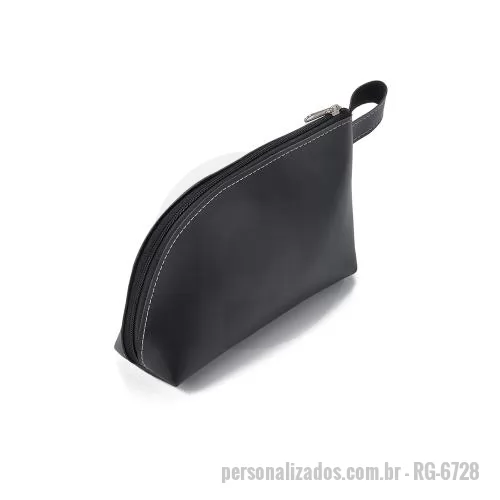 Nécessaire personalizado - Nécessaire em PU no tecido externo e forro em sintético Bidim com alça lateral. Gravação frontal na opções: serigrafia e plaquinha.